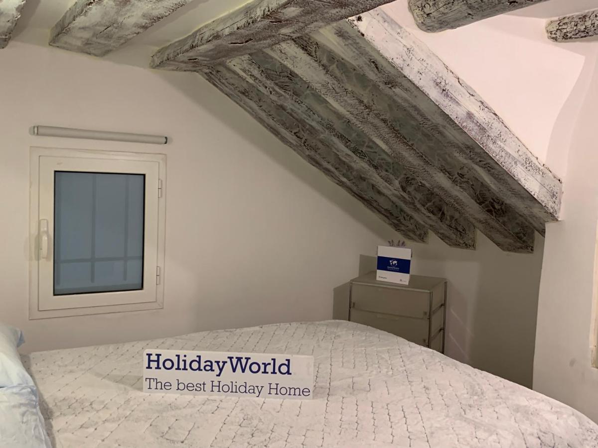 House Pellicceria By Holiday World Genova Esterno foto