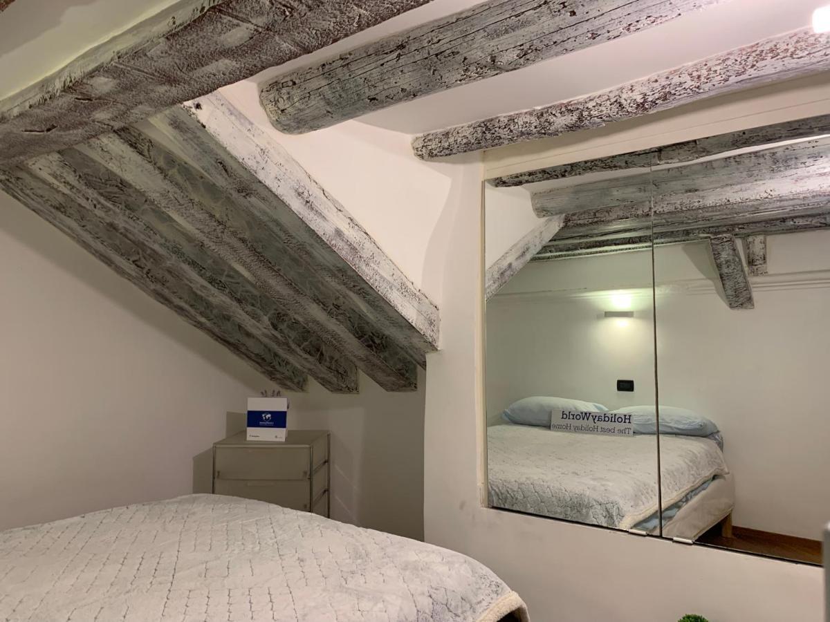 House Pellicceria By Holiday World Genova Esterno foto